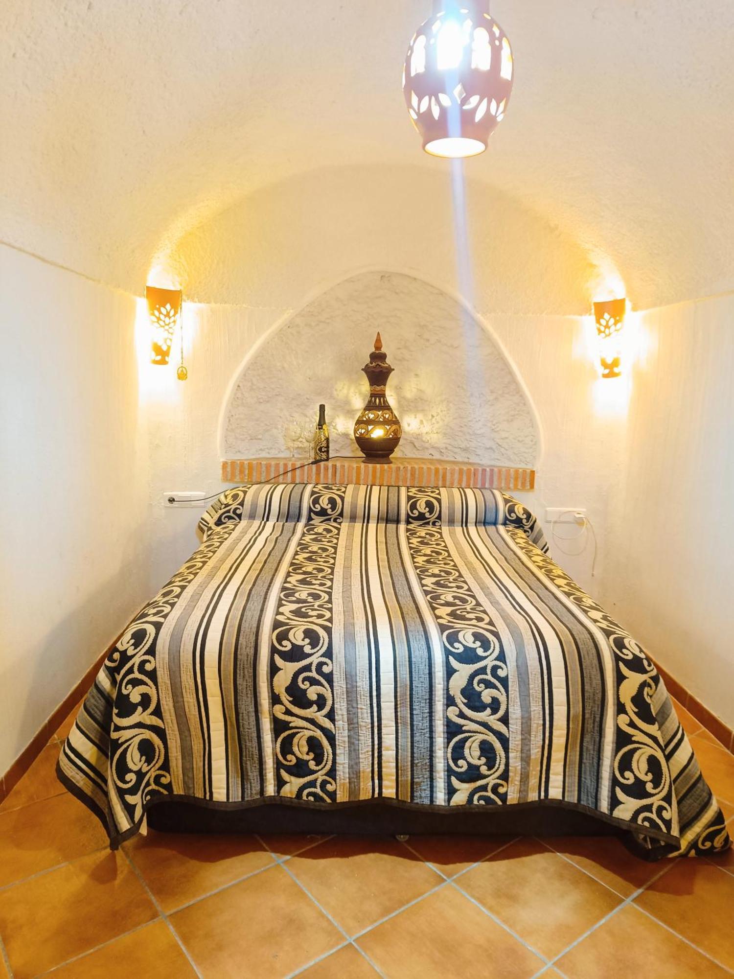 Casa Cueva The Exclusive Royal Andalusian Cave Ferienhaus Alcudia de Guadix